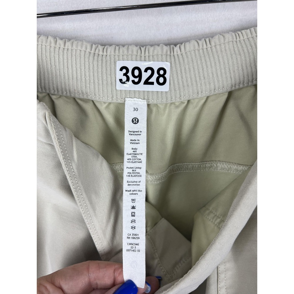 Lululemon Cargo Pants Womens 30 Beige Cropped Stretch Elastic Waist Pockets - Picture 4 of 8